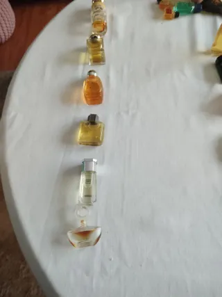 Botellas de colonia miniatura