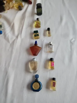 Botellas de colonia miniatura