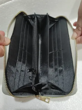 Portafoglio donna effetto olografico