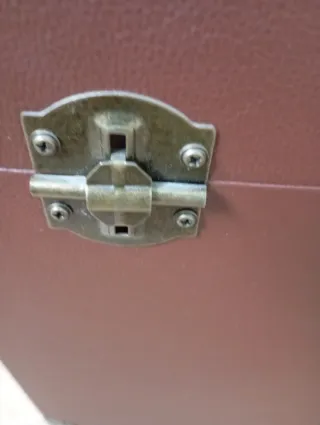 Maletín porta vinilos marrón