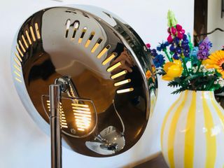 Espejo de aumento con luz vintage