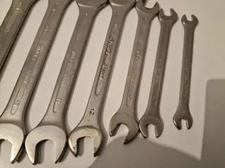 Juego llaves fijas IRIMO y llave inglesa