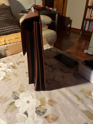 Maletín polipiel marrón