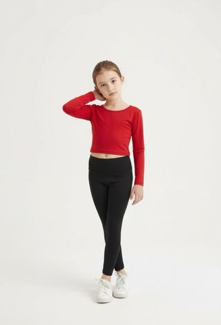 Blusa de licra, diseño con mangas de malla.(mesh)