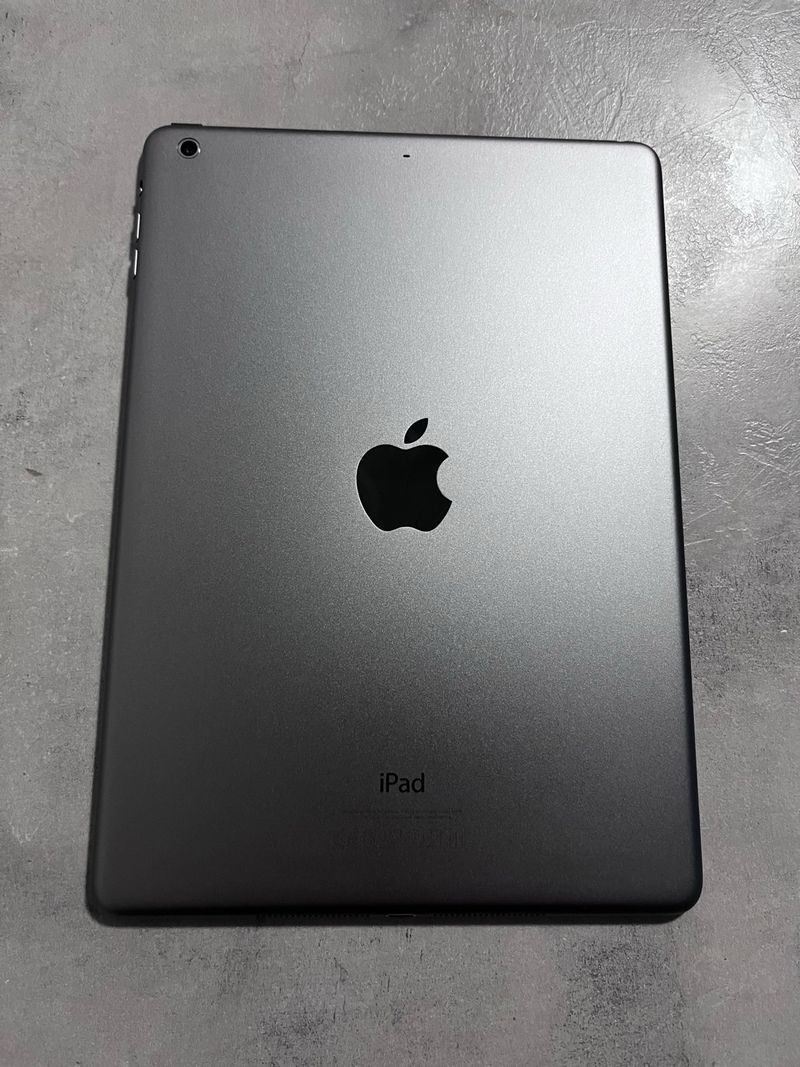 Apple iPad Air 1 Plata/Gris Espacial afbeelding 4