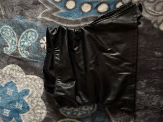 Tops negros y burdeos