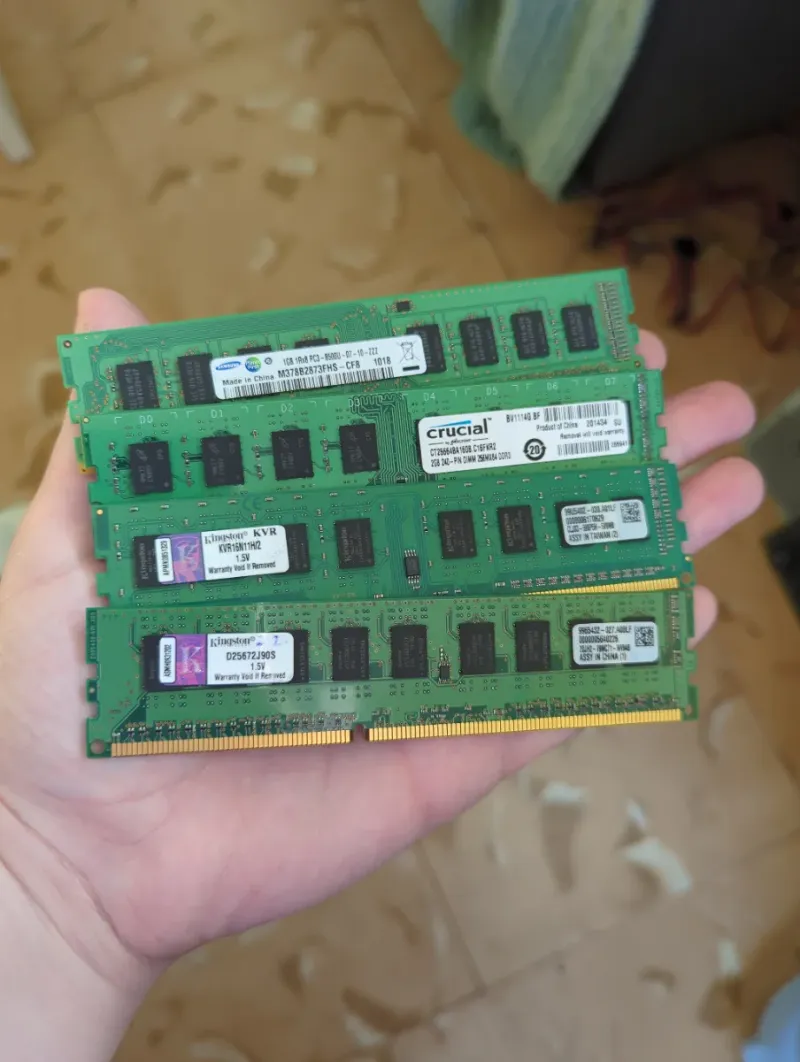 Lote de módulos variados DDR3 sobremesa