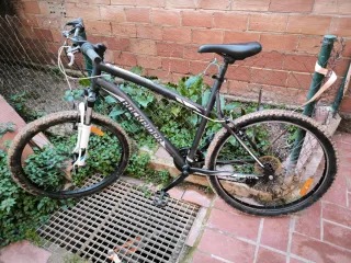 Bicicleta Rockrider 5.1 26