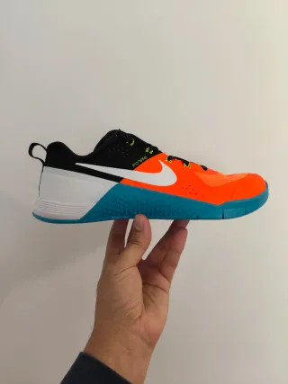T41 Nike Metcom 1 OG Naranjas