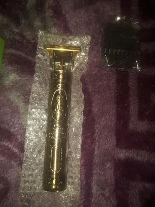 Máquina de corte dorada vintage