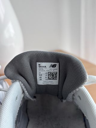 New Balance 530 Gris con caja