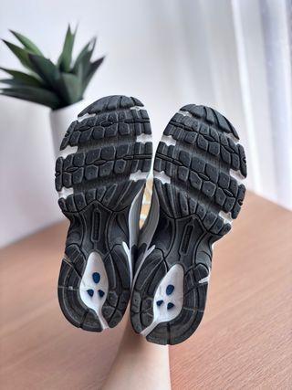 New Balance 530 Gris con caja