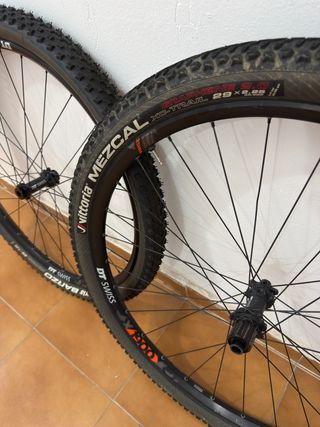 Ruedas DT Swiss X1900 + Cubiertas Nuevas