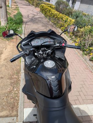 Honda Deauville 700 ABS Negra 2008