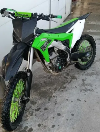 Moto Kawasaki Cross Negra/Verde/Blanca
