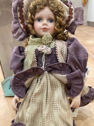 Muñeca Porcelana Colección Princesa Retro