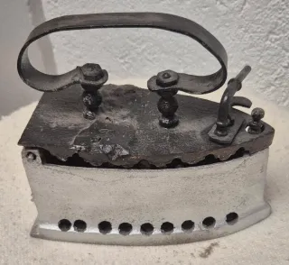 6 Planchas antiguas de hierro