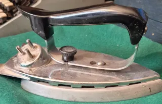 6 Planchas antiguas de hierro