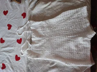 Mono blanco verano con estrellas