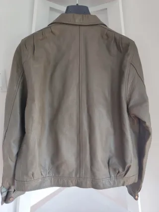 Cazadora Piel mod bomber,Burberry ,color caqui