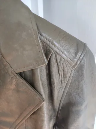 Cazadora Piel mod bomber,Burberry ,color caqui