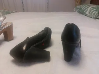 Zapatos Camper piel tacón alto talla 38 ,, 40€