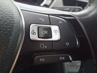 Volkswagen Touran 7 plazas Business Navi Tdi 2017
