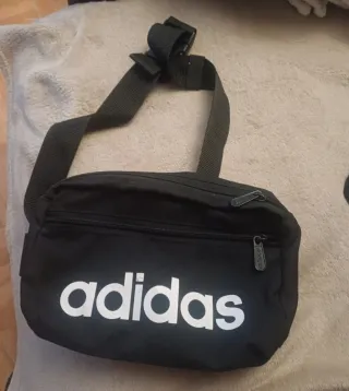 Riñonera Adidas Negra