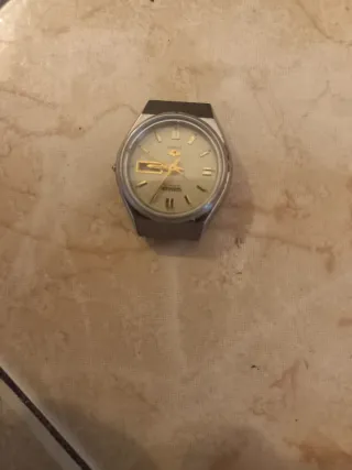 Reloj Seiko Azul y Plateado