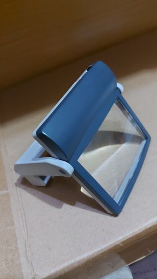 Lupa con luz gameboy pocket Vioteka LBP-008