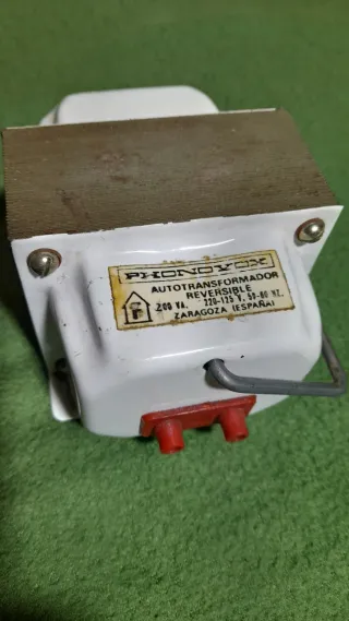 Autotransformador Phonovox 200 VA