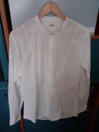 Due camice 5 euro l una