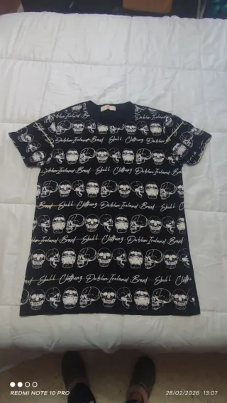 Camiseta Negra Calaveras Dublin Ireland