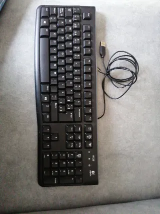 Teclado Logitech K120 cable USB