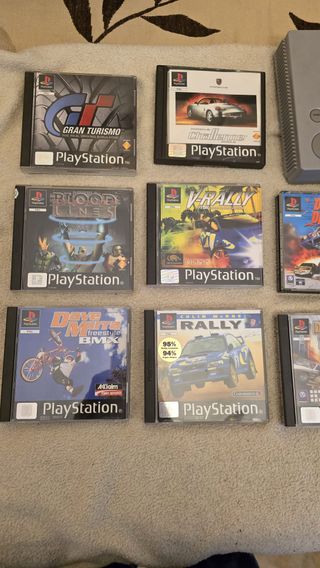 Lote Consola PS1 Gris + 10 Videojuegos