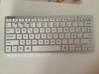 Teclado Bluetooth Subblim Plata y Blanco