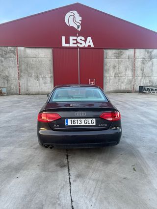Audi A4 2009 2.0TDI 143cv