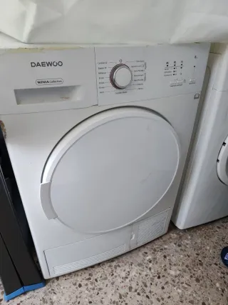 Secadora Daewoo WINIA Collection
