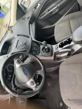 Ford Kuga 2014