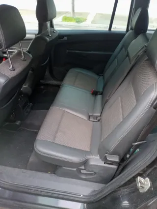Opel Zafira 2009