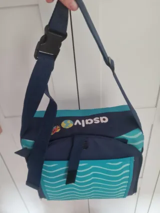 Trona de madera Safety 1st y Trona de viaje.