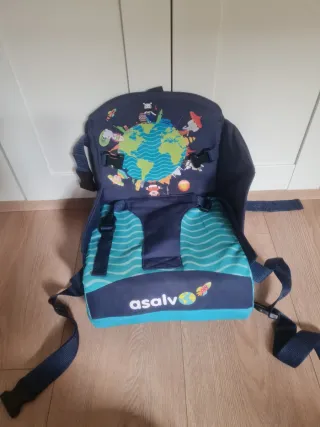 Trona de madera Safety 1st y Trona de viaje.