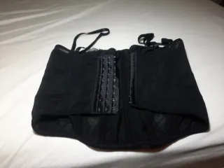 Top Corsé Negro Encaje