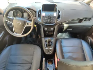 Opel Zafira Tourer 2015 AVERIADO