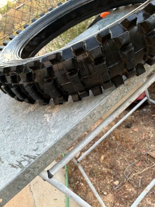 Neumático Pirelli 110/100-18