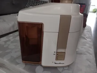 Licuadora Moulinex Blanca y Beige