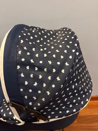 Cochecito de muñecas clásico azul