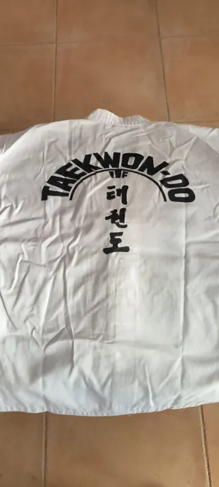 Dobok Taekwondo ITF Blanco 150