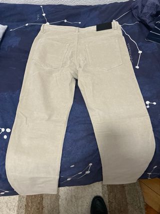 Pantalones Carolina Herrera y Pedro del Hierro