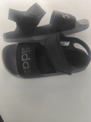 Sandalias Adidas Adilette Ajustables Negras
